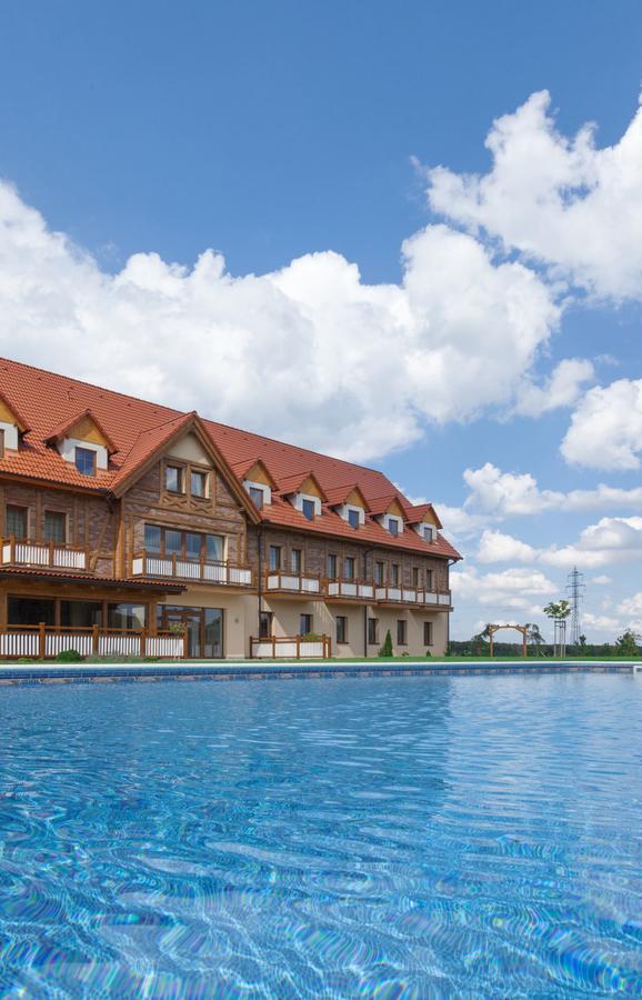 Malvazia Hotel Prievaly Buitenkant foto