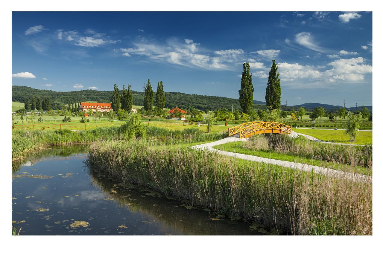 Malvazia Hotel Prievaly Buitenkant foto