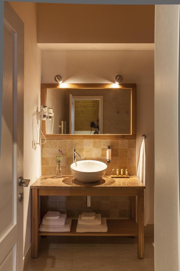 Malvazia Hotel Prievaly Buitenkant foto